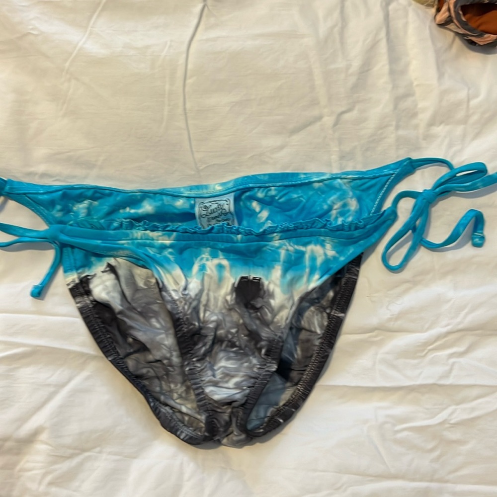 Lucky tie dye bikini bottom size S worn 2x